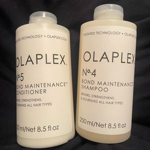 Olaplex shampoo No. 4 and conditioner no. 5 bundle.